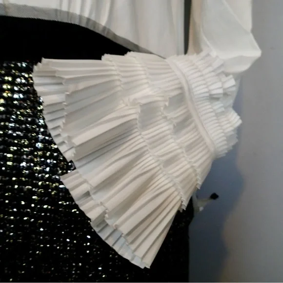 Bcbg MazAxria black and white pleated cuffs long sleeves dress Size 4 - Picture 8 of 17